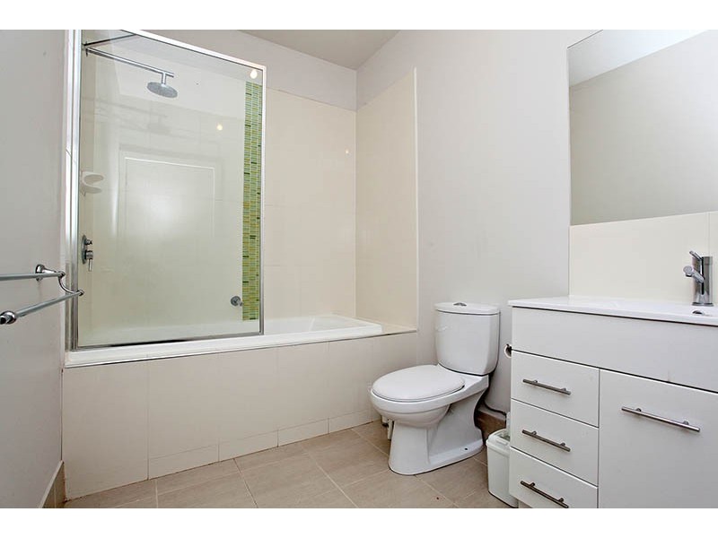 2B Lygon Street, Coburg VIC 3058