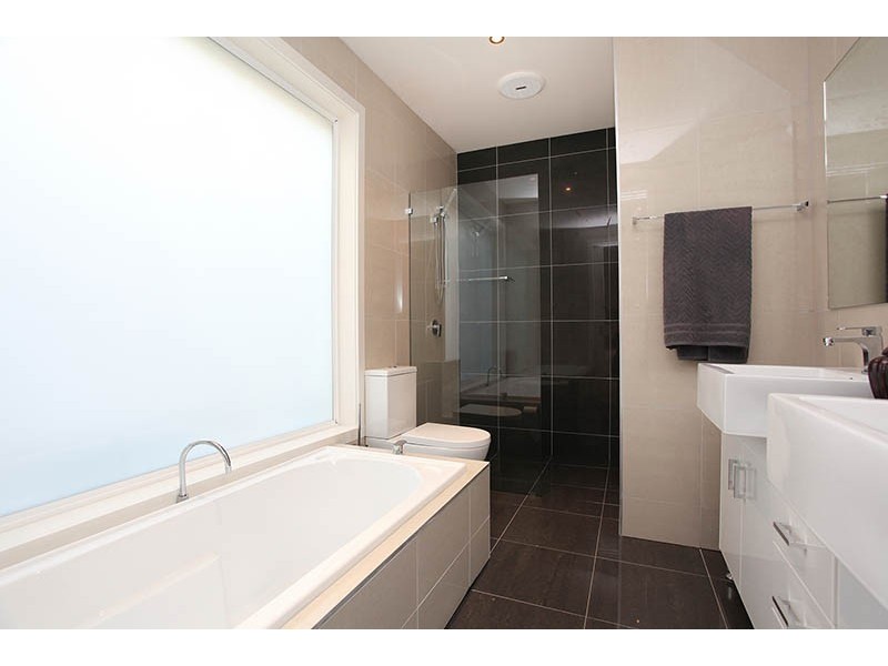 1B Convent Court, Coburg North VIC 3058