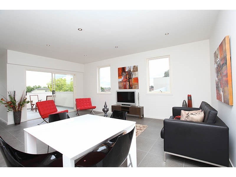 1-23 /110-116 Moore Street, Coburg VIC 3058