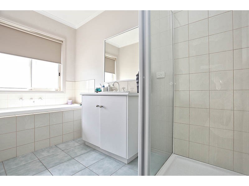 5 Farm Road, Coburg VIC 3058