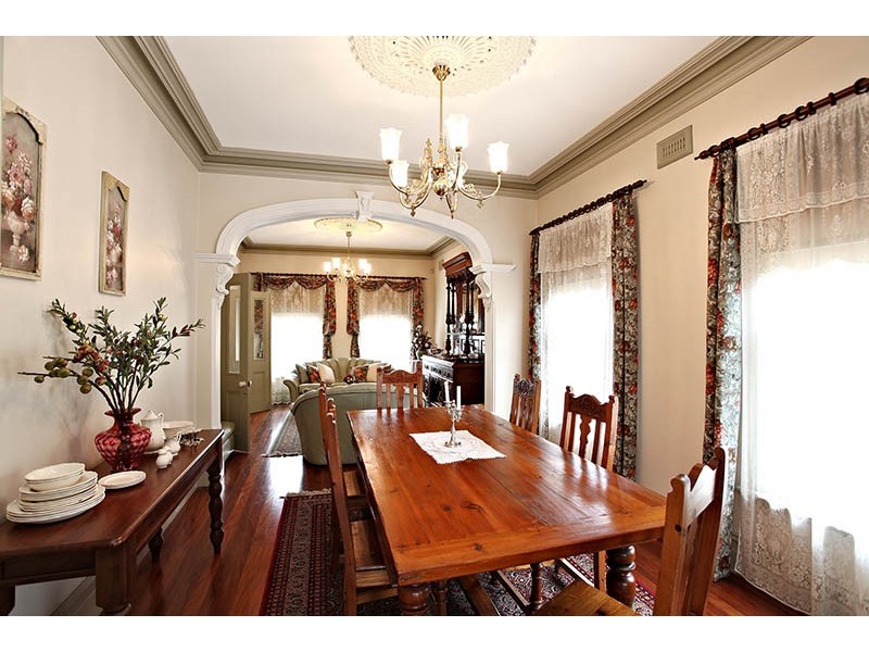 2 Ferry Crescent, Brunswick West VIC 3055