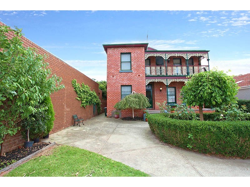2 Ferry Crescent, Brunswick West VIC 3055