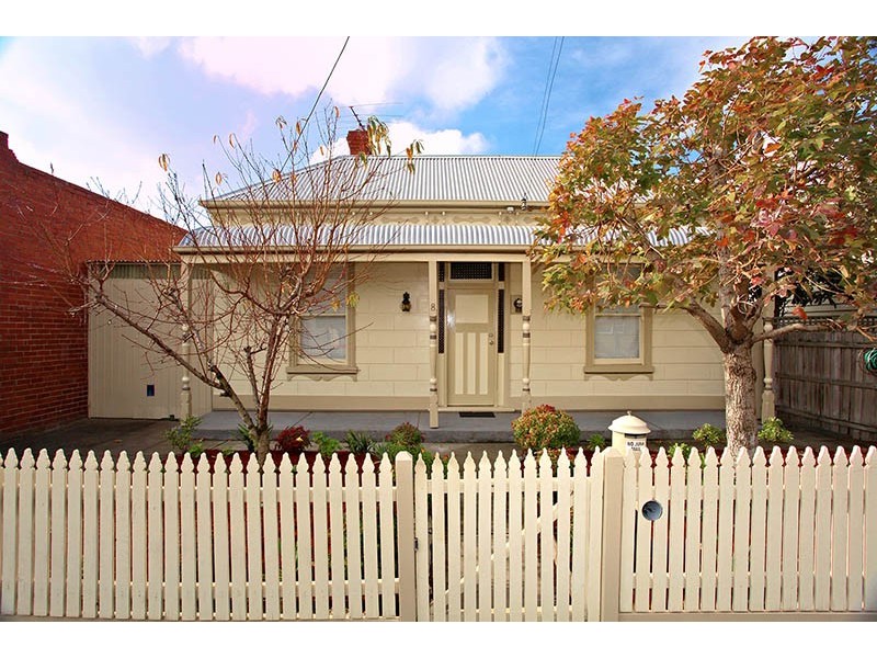 8 Austral Avenue, Brunswick VIC 3056