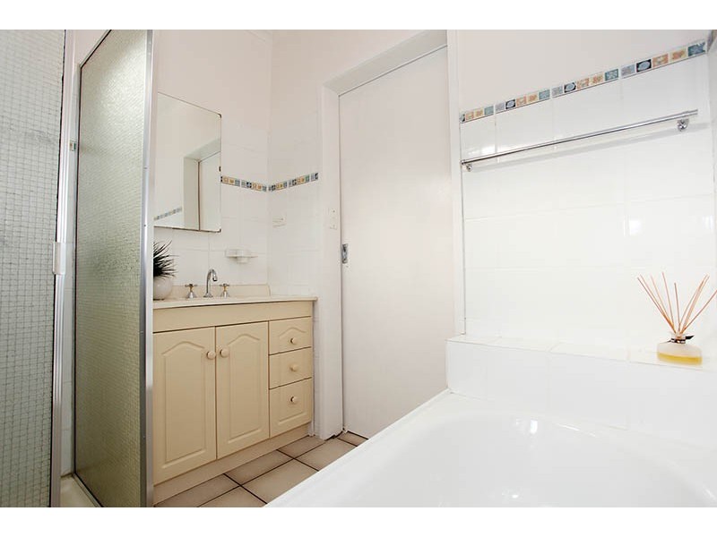 8 Austral Avenue, Brunswick VIC 3056