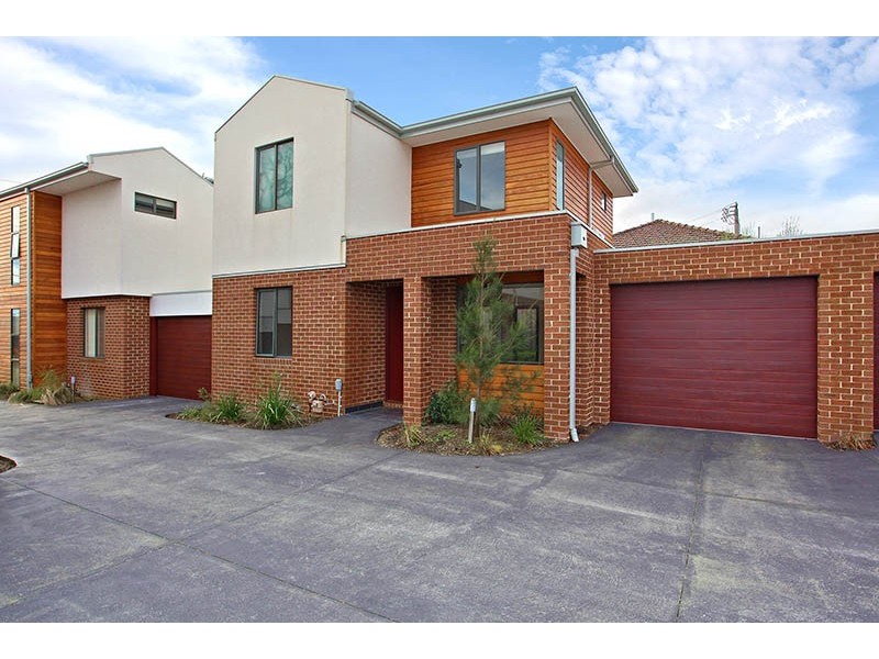 2/60-62 Maroondah Hwy, Croydon VIC 3136