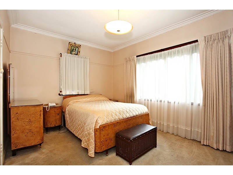 327 Gillies Street, Thornbury VIC 3071