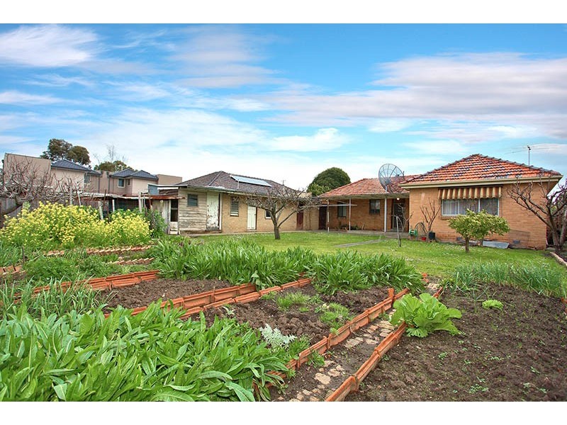 327 Gillies Street, Thornbury VIC 3071