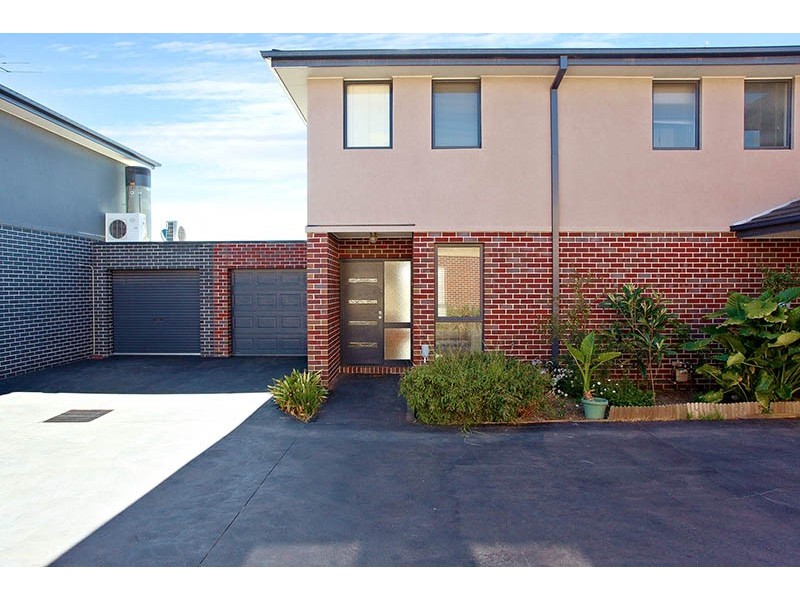 12/11-13 Olive Street, Reservoir VIC 3073