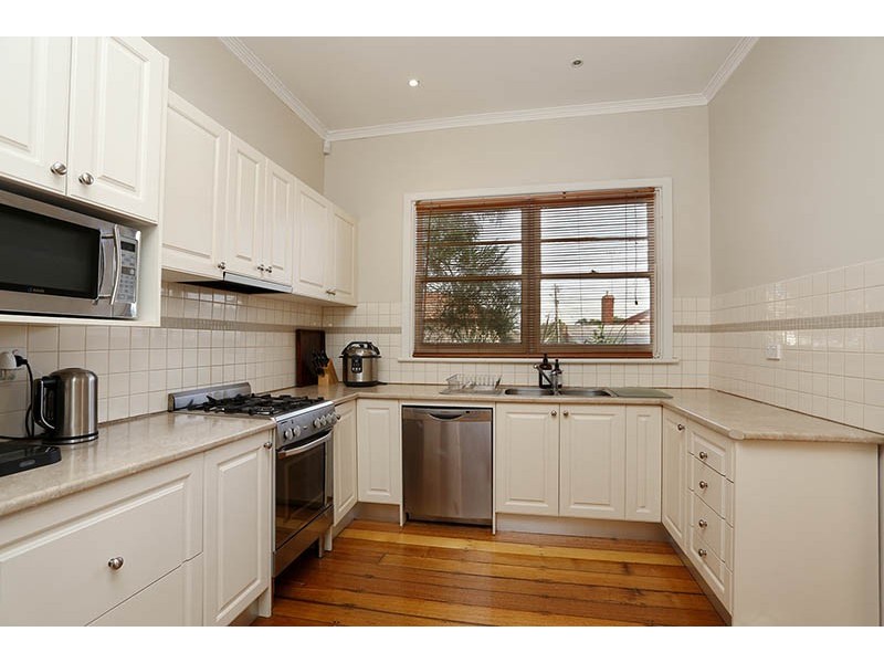 1 Lothair Street, Pascoe Vale South VIC 3044