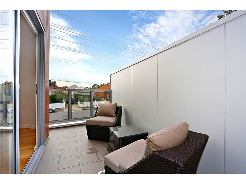 1/150 Donald Street, Brunswick VIC 3056