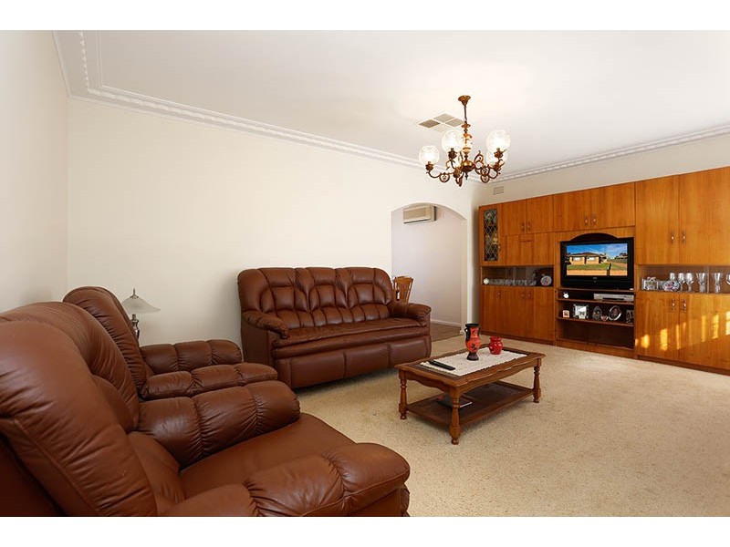 31 Morell Street, Glenroy VIC 3046