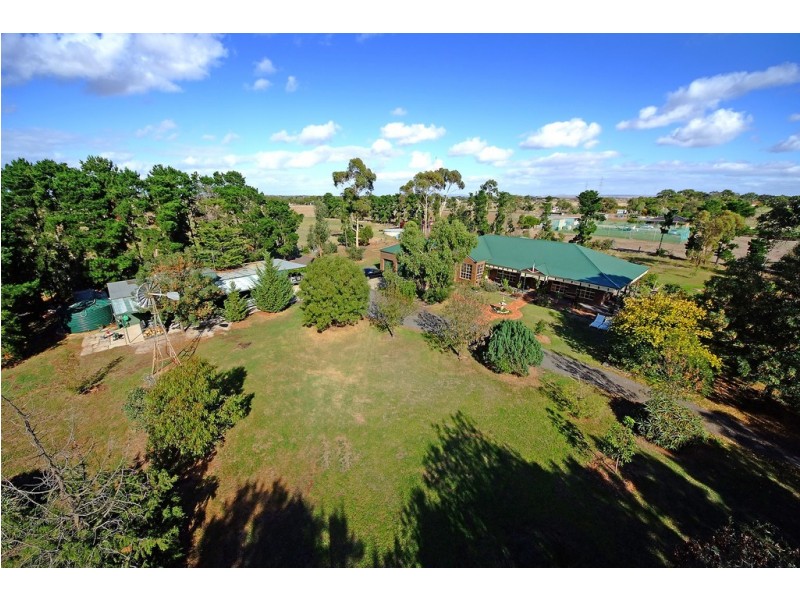 1395 Dohertys Road, Mount Cottrell VIC 3024