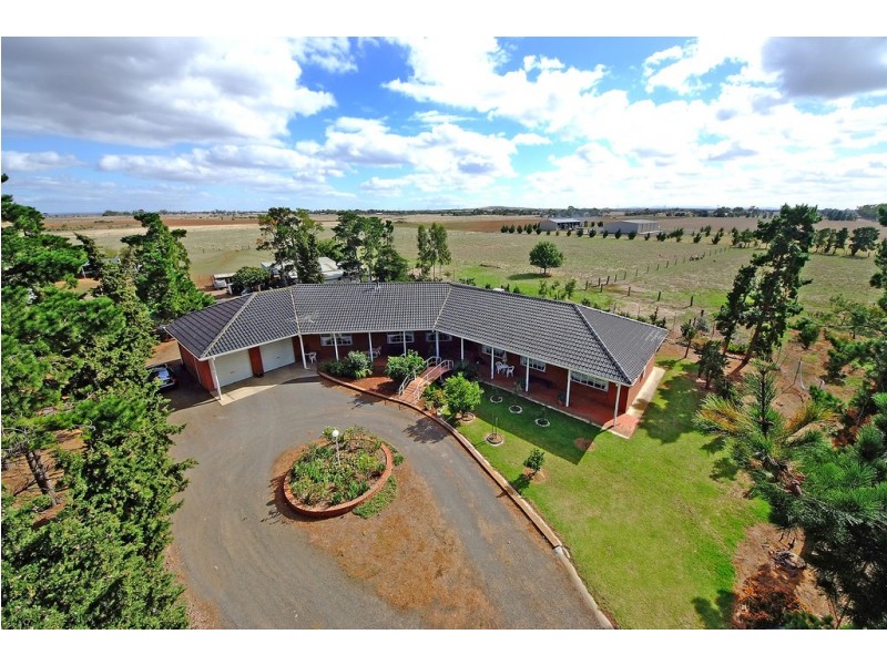 665 Davis Road, Werribee VIC 3030
