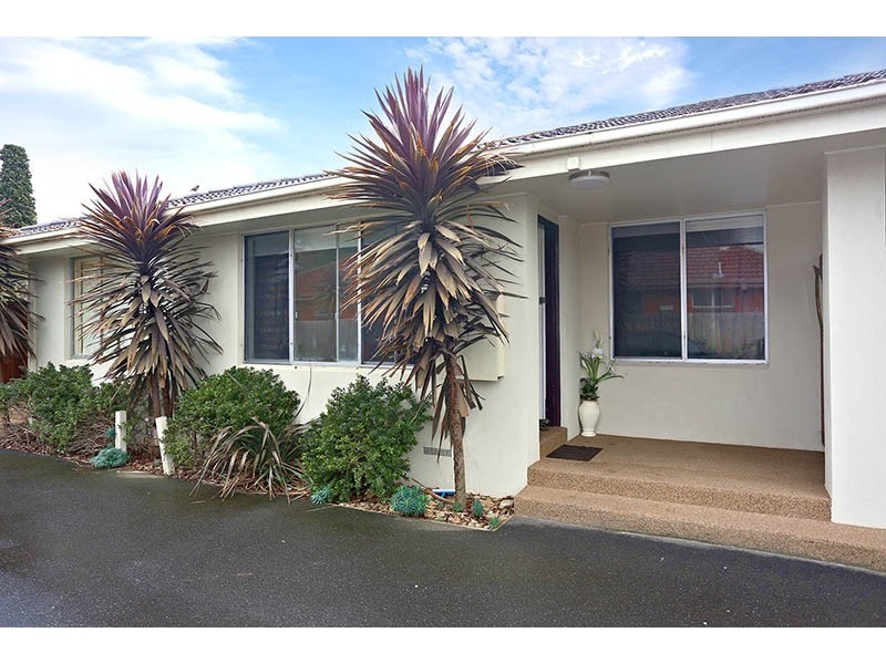 2/1 Clara Street, Fawkner VIC 3060