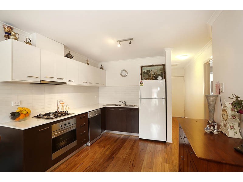 2/1 Clara Street, Fawkner VIC 3060