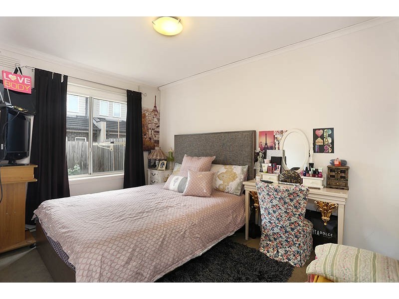 2/1 Clara Street, Fawkner VIC 3060