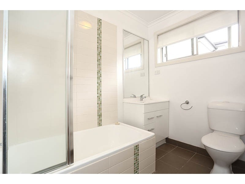 2/1 Clara Street, Fawkner VIC 3060