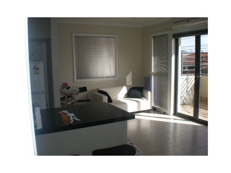 2/40 Holmes Street, Brunswick VIC 3056