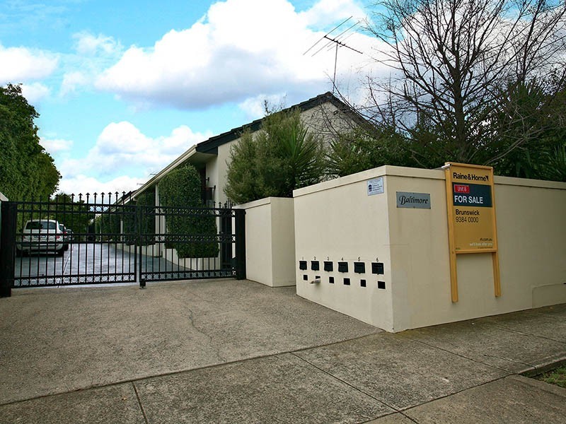 6/26 Irvine Crescent, Brunswick VIC 3056
