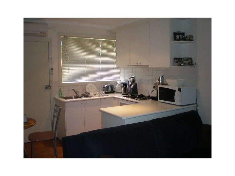 6/26 Irvine Crescent, Brunswick VIC 3056