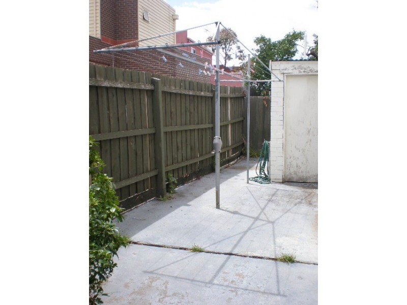 6/26 Irvine Crescent, Brunswick VIC 3056