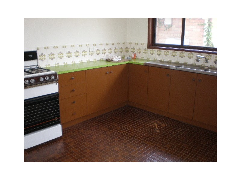 1/5 View Street, Reservoir VIC 3073