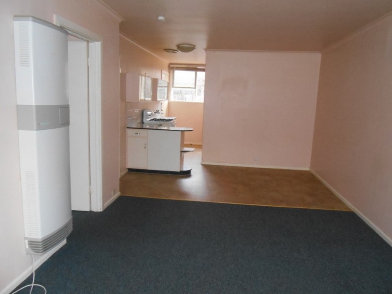 8/24 George Street, Reservoir VIC 3073