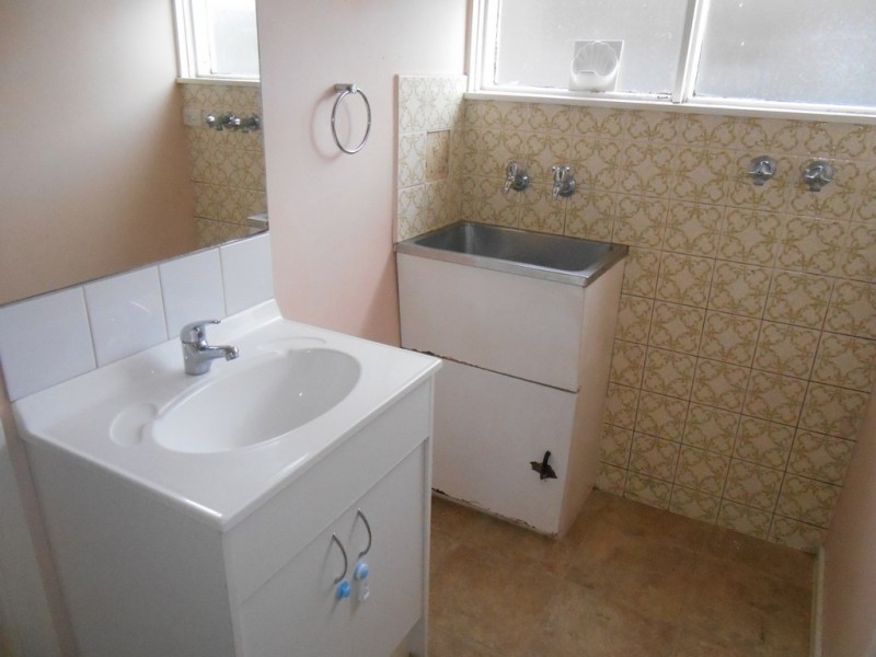 8/24 George Street, Reservoir VIC 3073