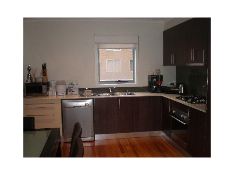 8/4 Mitchell Street, Brunswick VIC 3056