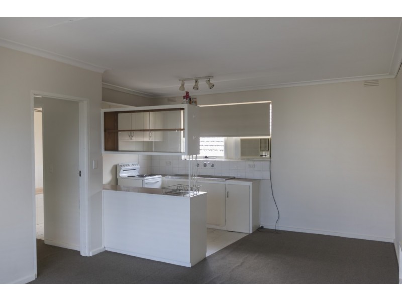 9/3 Guthrie Street, Brunswick West VIC 3055