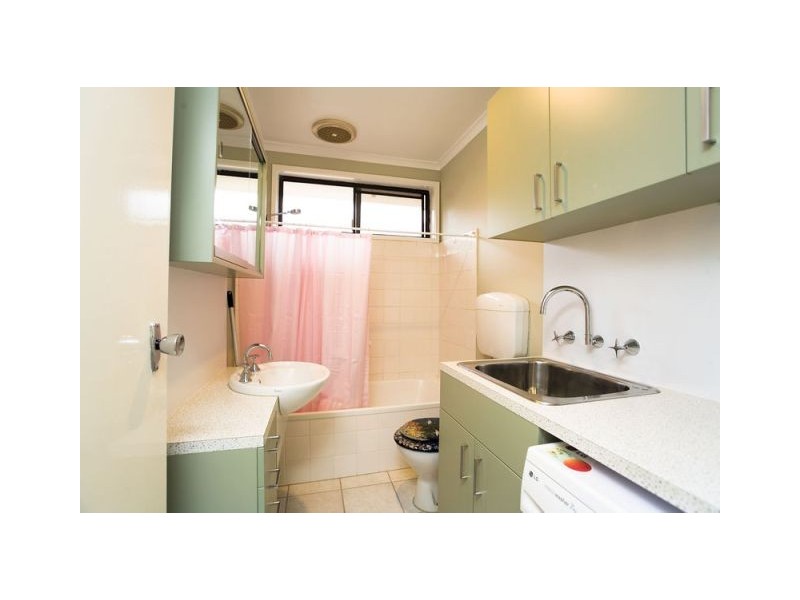 2/46 Heller Street, Brunswick VIC 3056