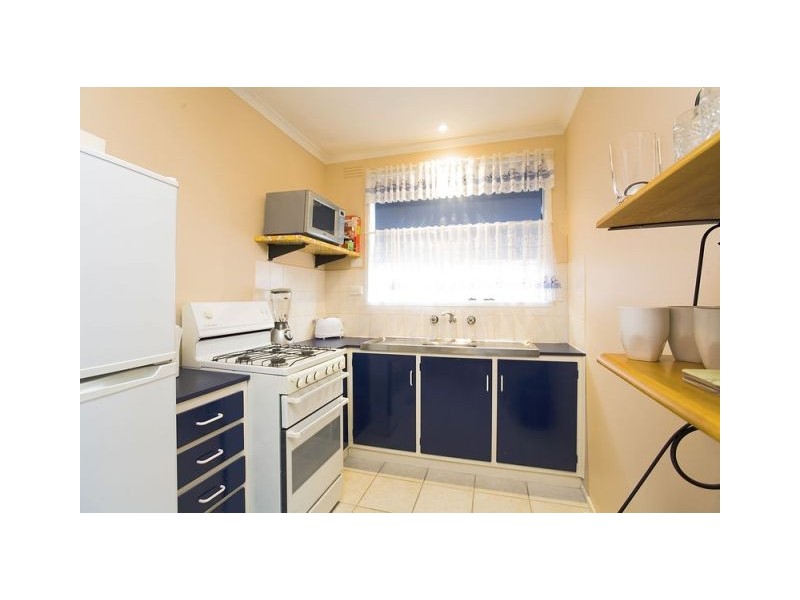 2/46 Heller Street, Brunswick VIC 3056