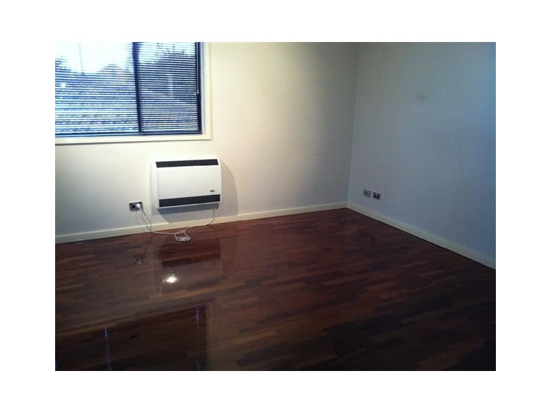 10/76 Heller Street, Brunswick VIC 3056