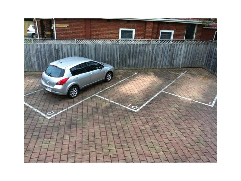 10/76 Heller Street, Brunswick VIC 3056