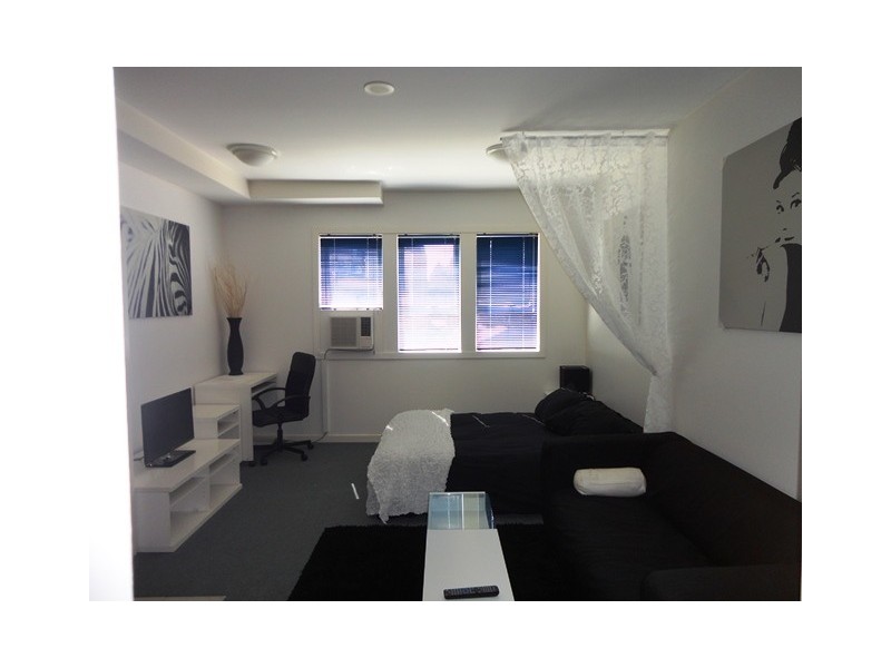 27/117 Bouverie Street, Carlton VIC 3053