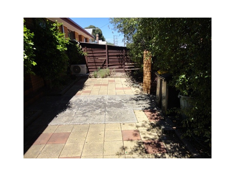 2/228 Reynard Street, Coburg VIC 3058