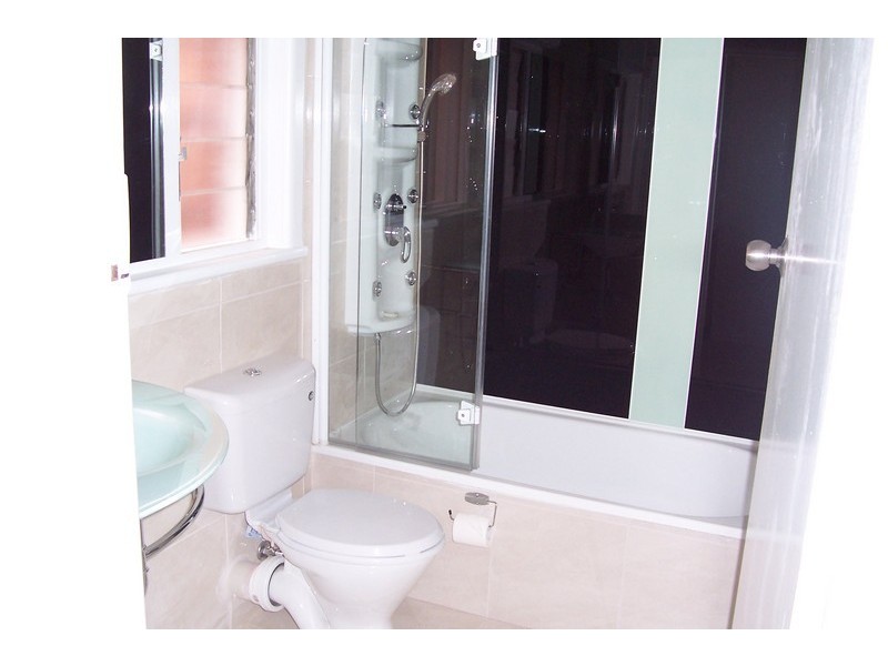 Rear 282 Bell Street, Coburg VIC 3058