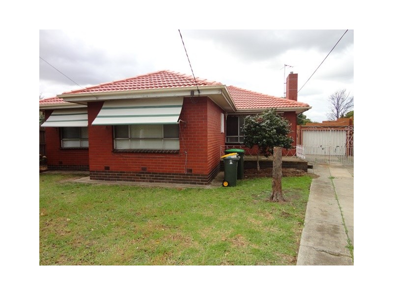 8 Emma Crt, Coburg North VIC 3058