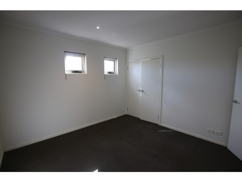 1/6 Inverness Street, Brunswick VIC 3056