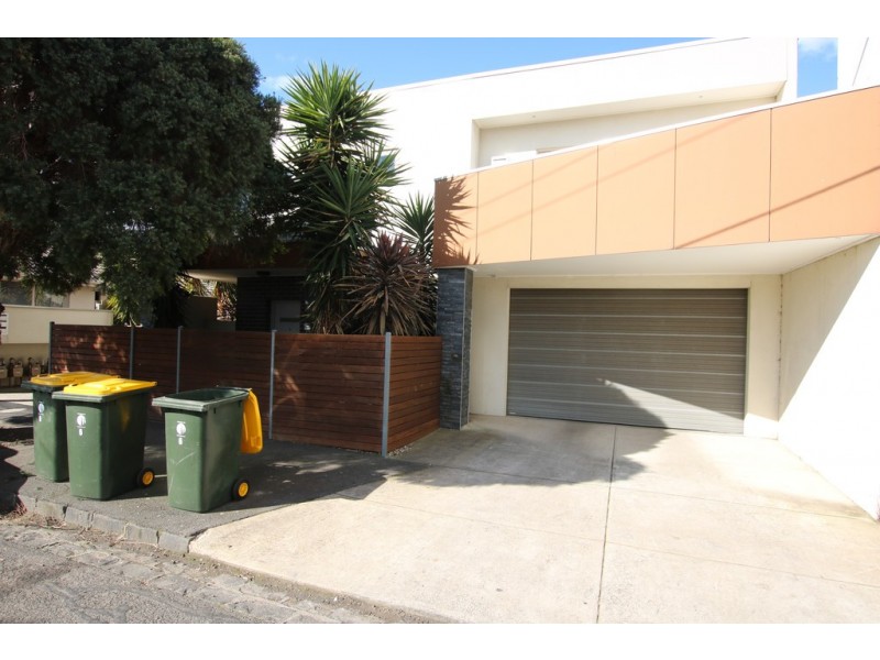 1/6 Inverness Street, Brunswick VIC 3056