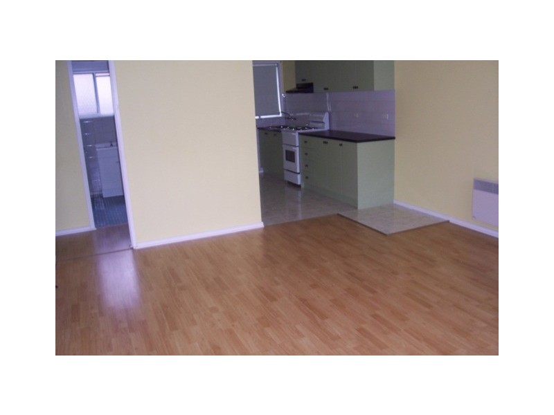 2/24 Mashoobra Street, Coburg North VIC 3058