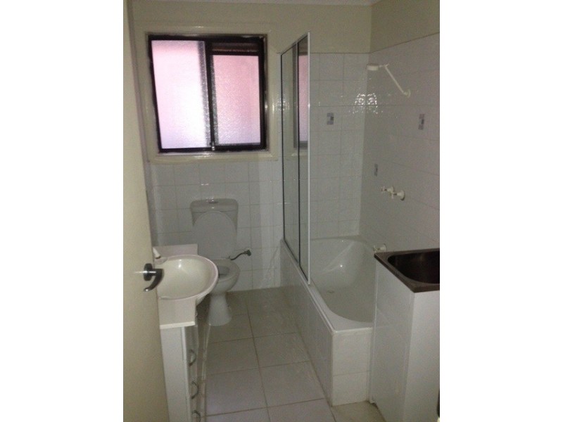 4/32 Irvine Crescent, Brunswick West VIC 3055