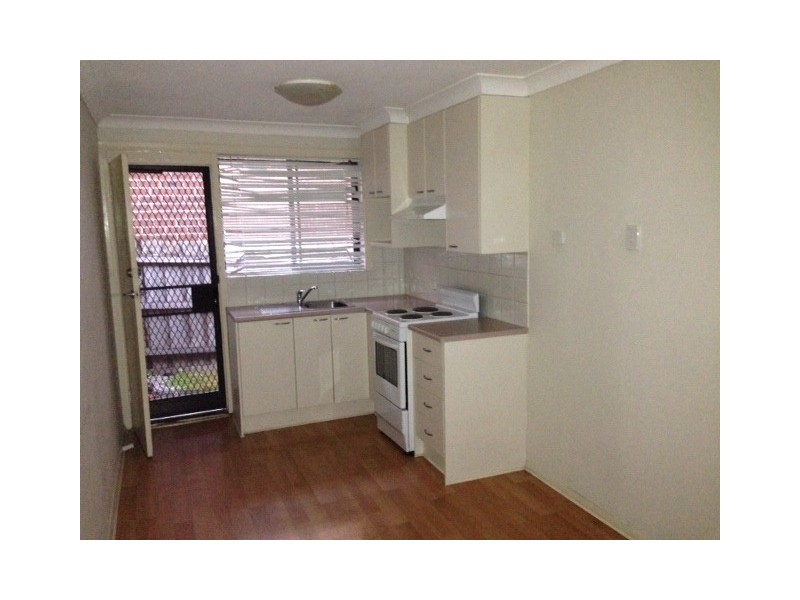 4/32 Irvine Crescent, Brunswick West VIC 3055