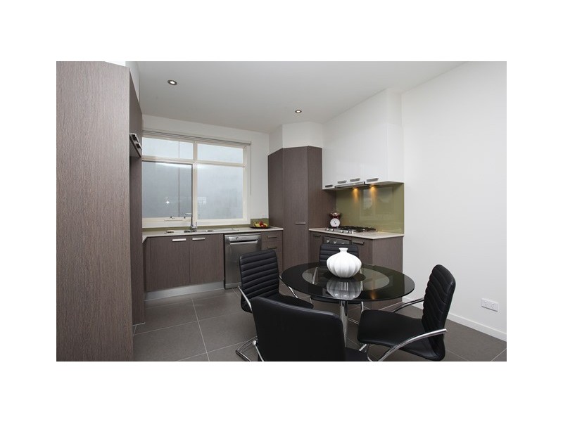 19/110 Moore Street, Coburg VIC 3058