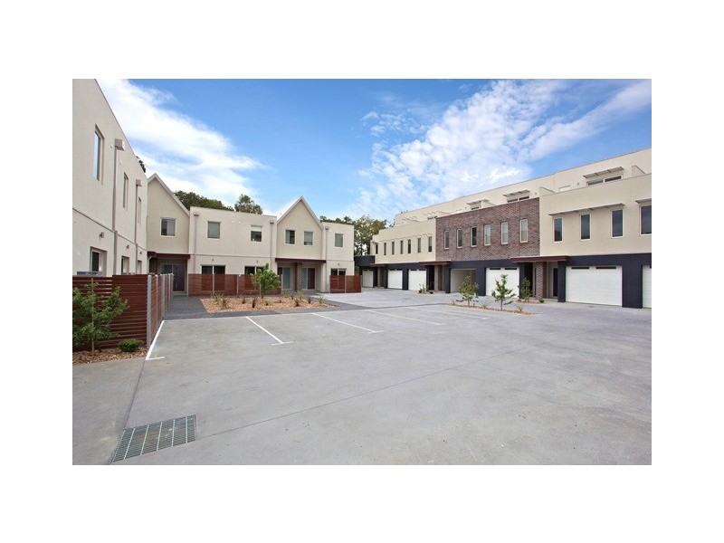 19/110 Moore Street, Coburg VIC 3058