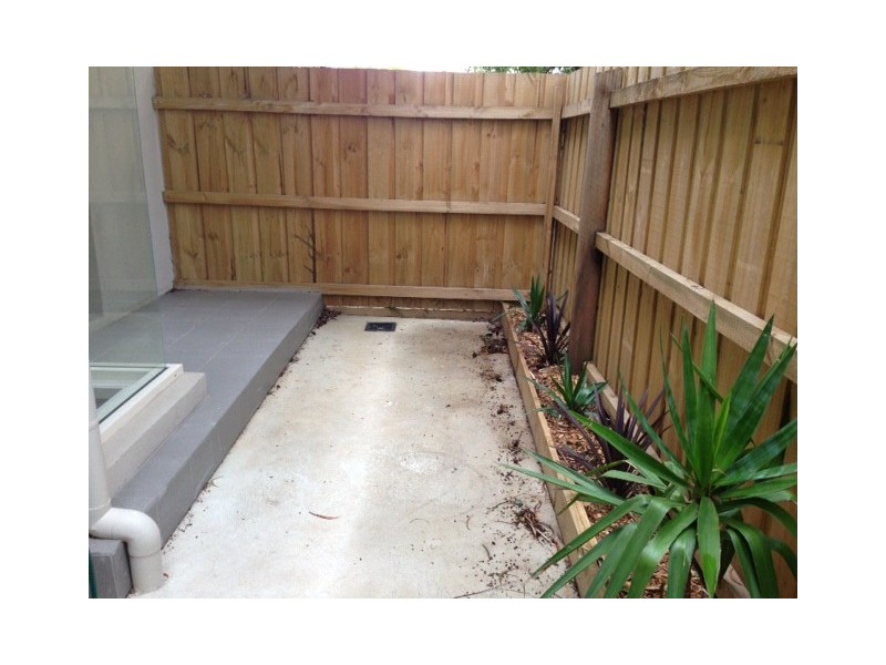 19/110 Moore Street, Coburg VIC 3058