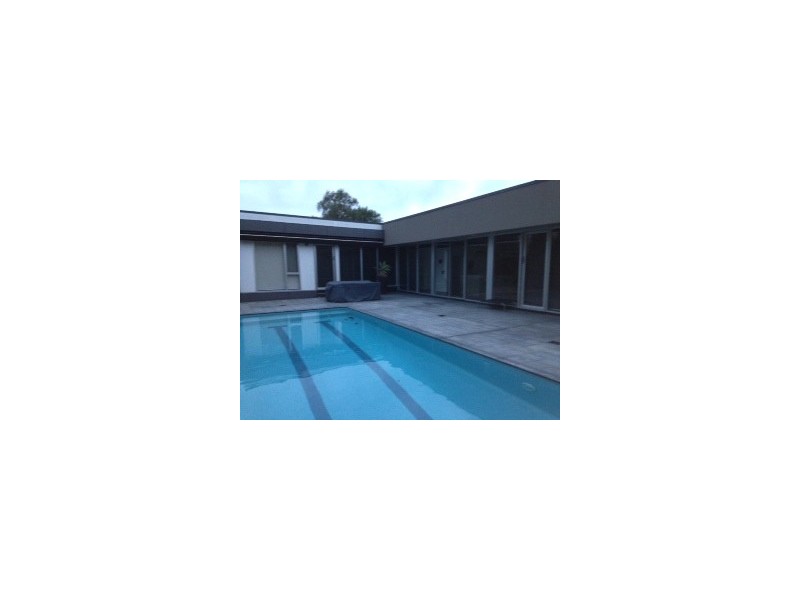 17 Tinapher Drive, Rye VIC 3941