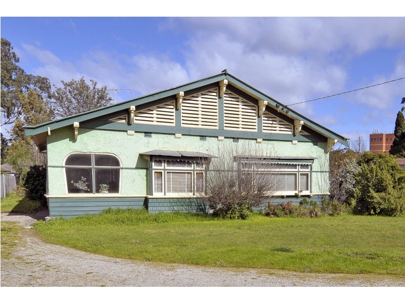 151 Melbourne Avenue, Glenroy VIC 3046