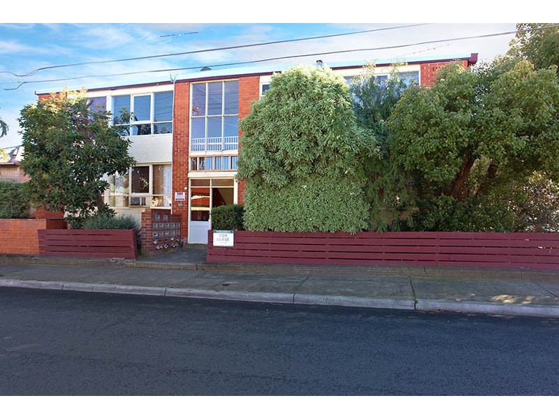 8/305 Albion Street, Brunswick VIC 3056