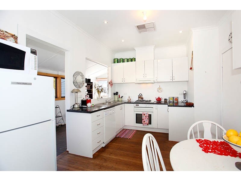 19 Kingsford Avenue, Coburg North VIC 3058